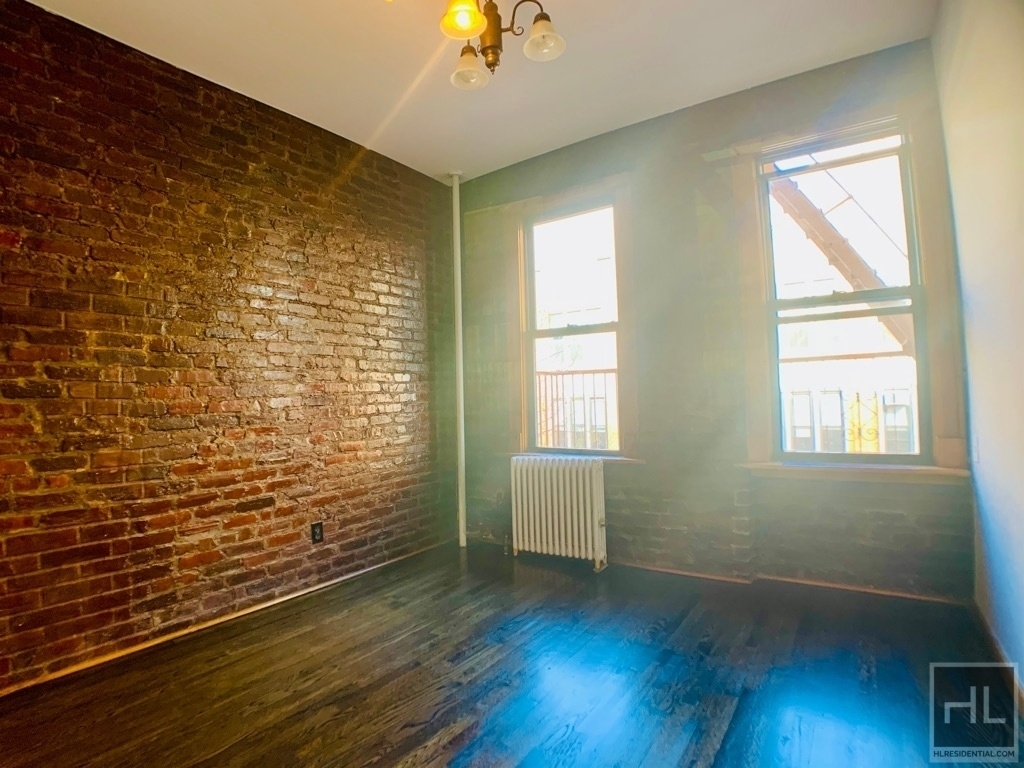 East 13th Street - Photo 4