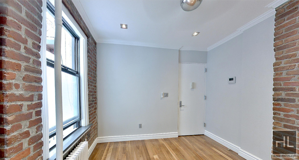 East 13th Street - Photo 3