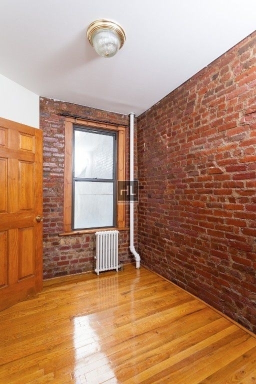 East 13 Street - Photo 2