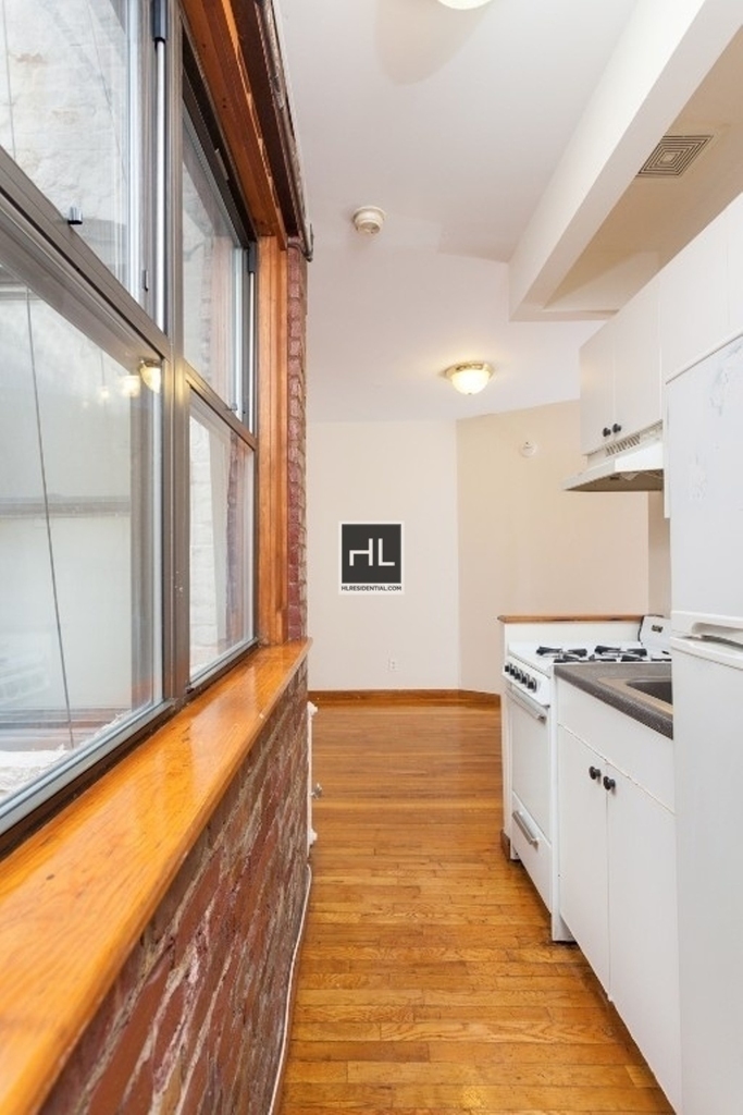East 13 Street - Photo 1
