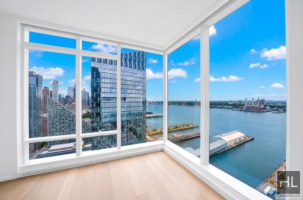 West 61st Street - Photo 1