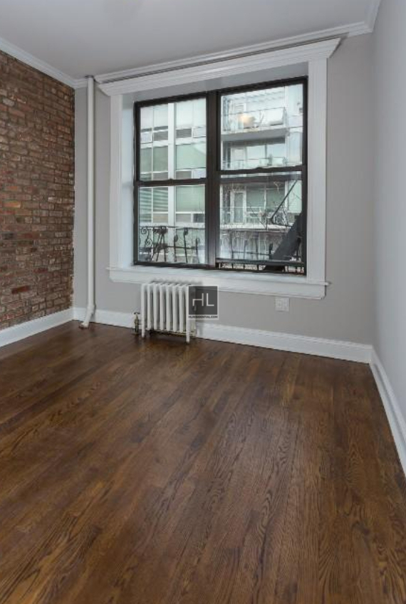East 13th Street - Photo 4