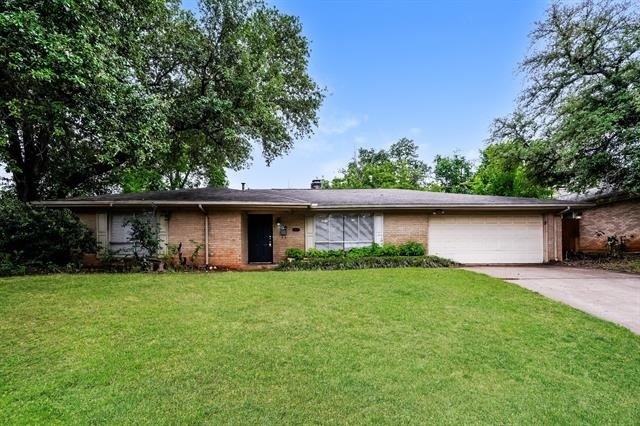 1504 Terrace Street - Photo 0