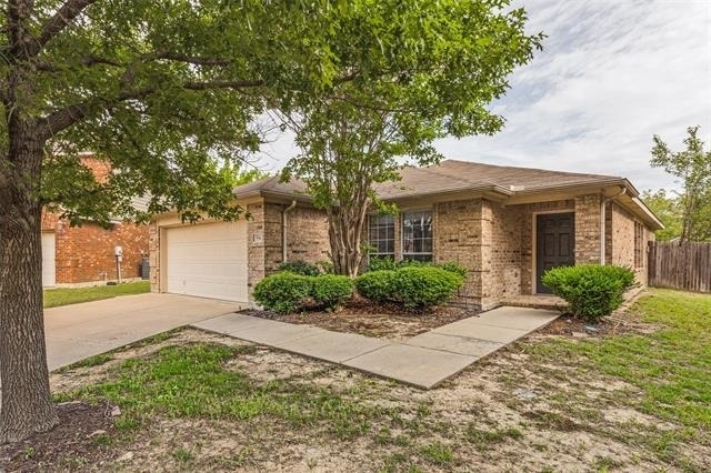 556 Winbridge Lane - Photo 0