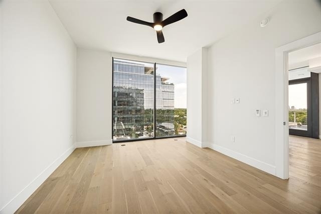 8119 Douglas Avenue - Photo 4