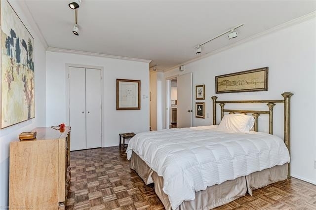 3883 Turtle Creek Boulevard - Photo 8