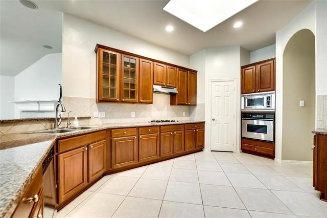 12518 Alfa Romeo Way - Photo 16