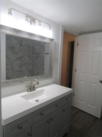 818 W Collins Street - Photo 13