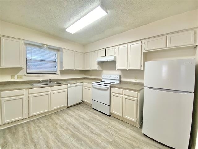 2632 Pinta Circle - Photo 6