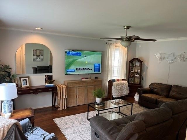 2140 Springhill Drive - Photo 3