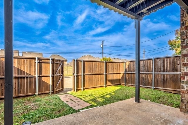 208 Wilshire Drive - Photo 16