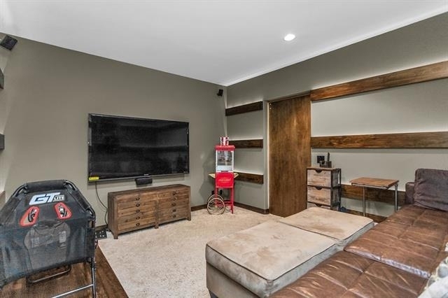 10027 Hillsdale Lane - Photo 21
