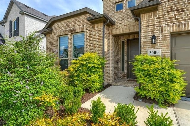 2009 Brookhurst Street - Photo 3