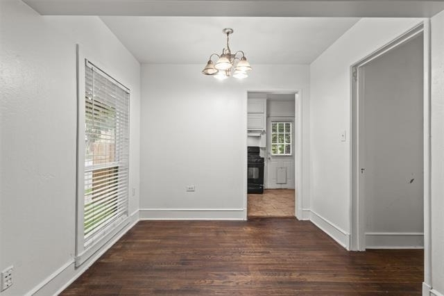 301 Maple Street - Photo 4