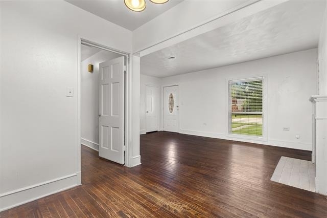 301 Maple Street - Photo 5