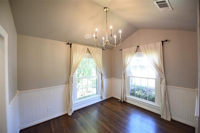 5606 Stanford Avenue - Photo 3