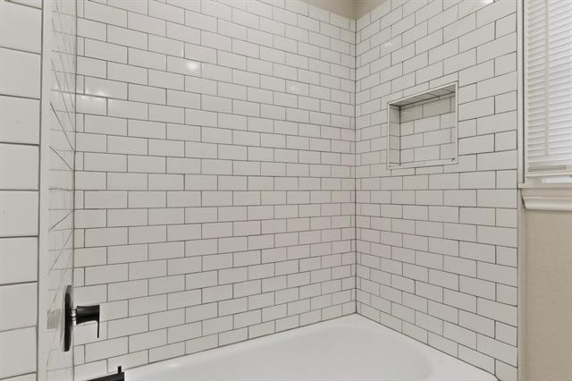 2506 Hillsboro Avenue - Photo 19