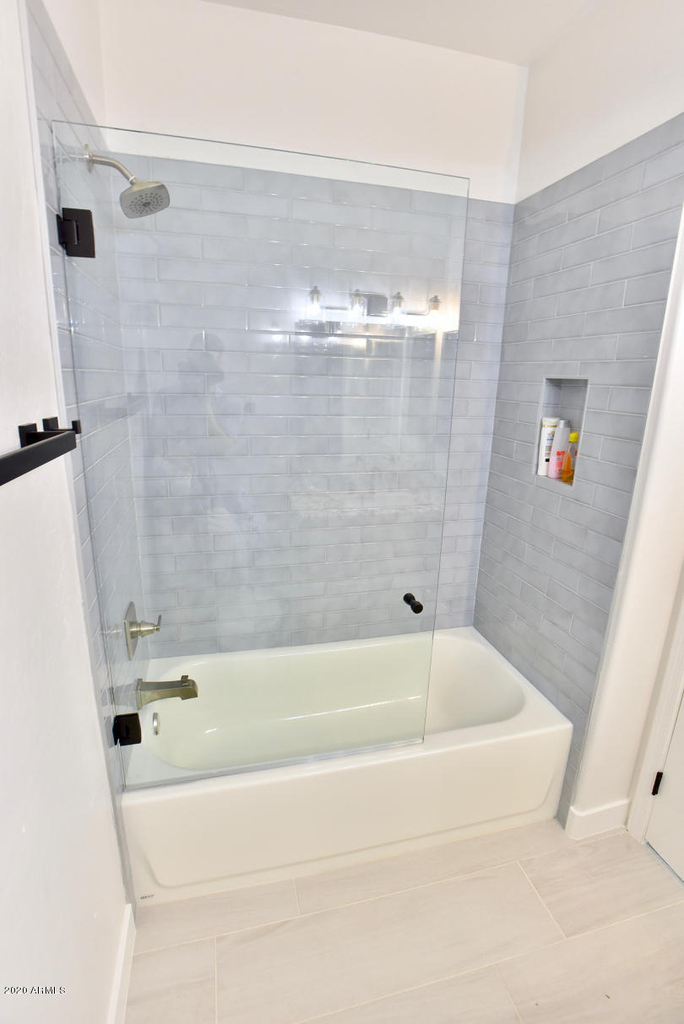 1036 E Susan Lane - Photo 17