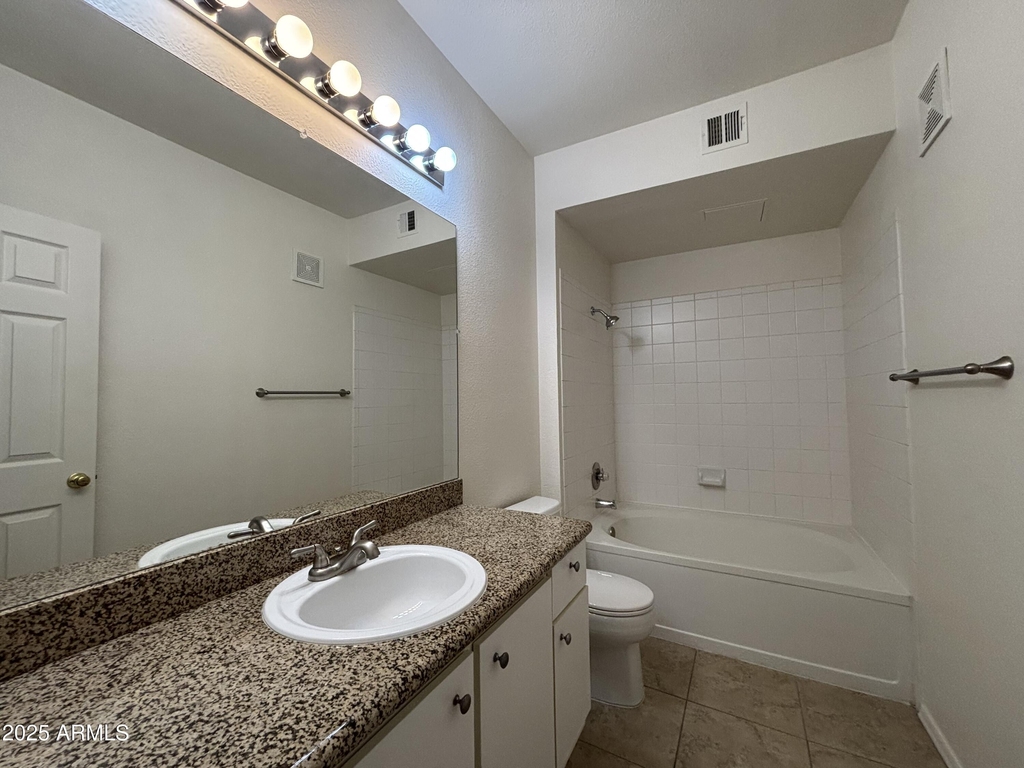 5345 E Van Buren Street - Photo 10