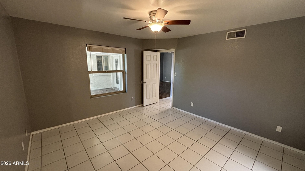 15801 N 29th Street - Photo 11
