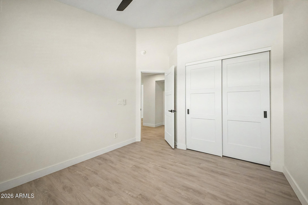 2084 N Sunset Drive - Photo 24