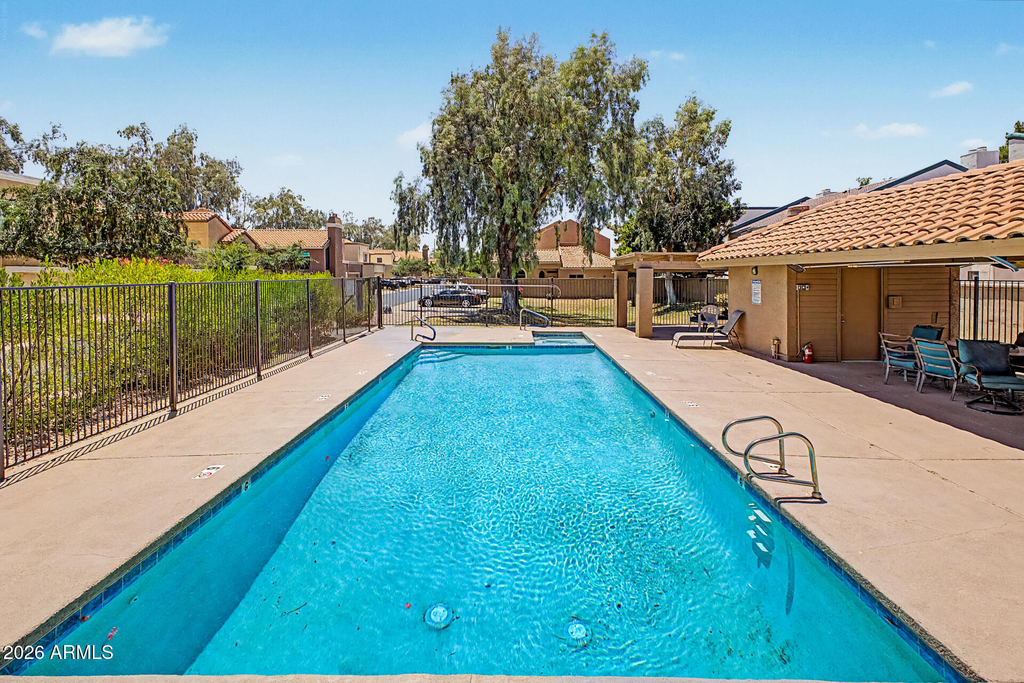 2084 N Sunset Drive - Photo 33