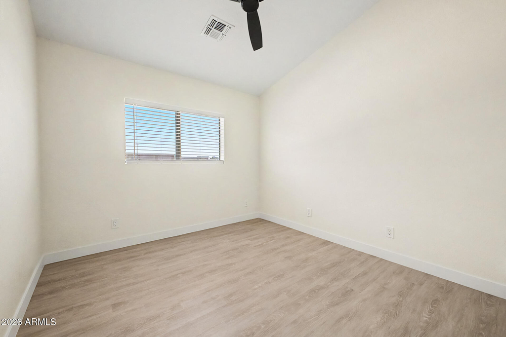 2084 N Sunset Drive - Photo 25