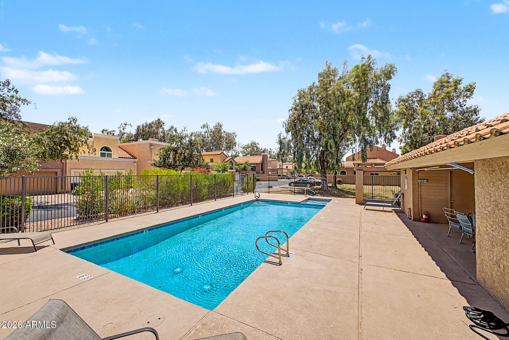 2084 N Sunset Drive - Photo 34