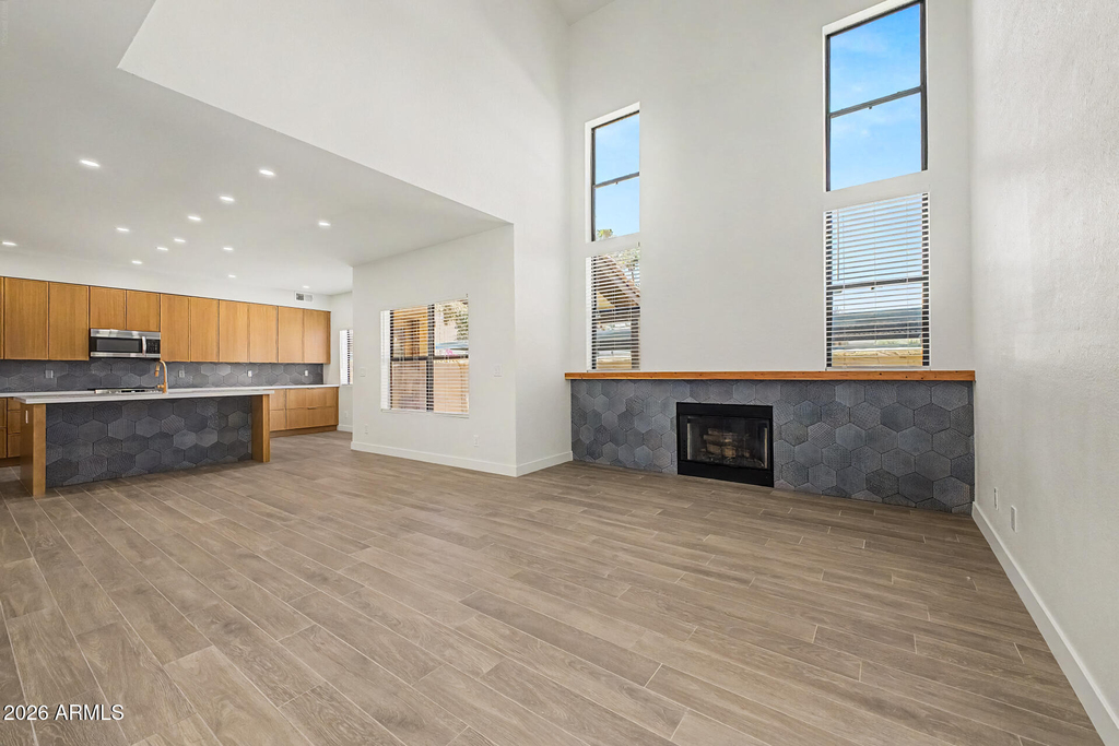 2084 N Sunset Drive - Photo 7