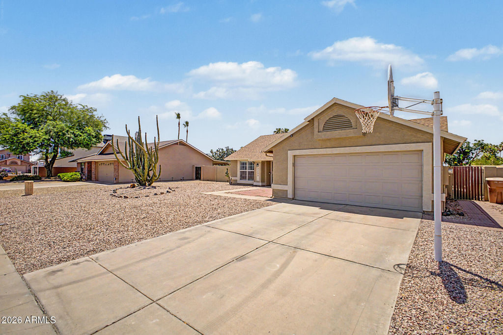 7733 W Pershing Avenue - Photo 2
