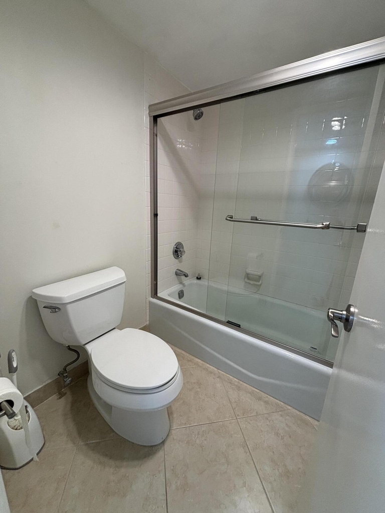 555 Oaks Lane - Photo 11