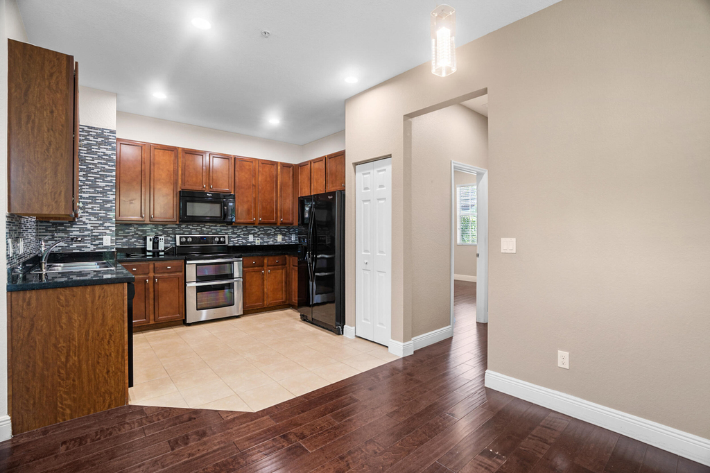 11967 Sw 26th Court - Photo 15