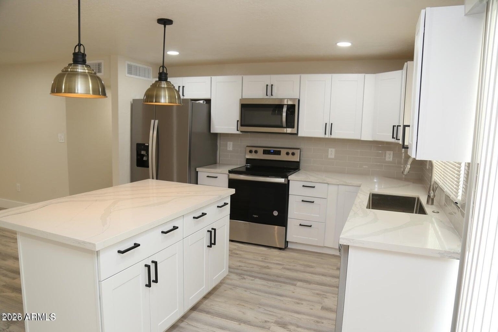 3737 E Eugie Avenue - Photo 3