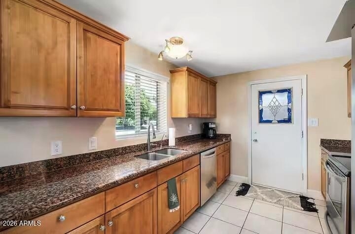 7501 E Minnezona Avenue - Photo 5