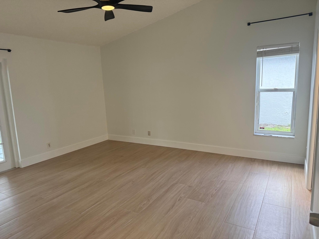 6249 Foster Street - Photo 17