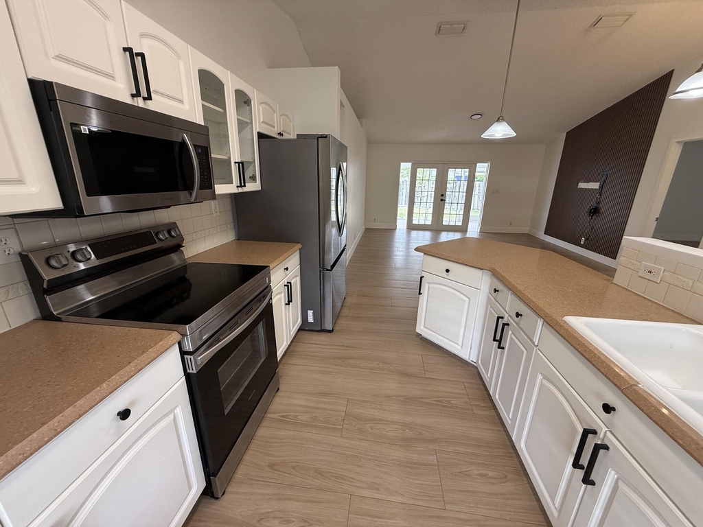 6249 Foster Street - Photo 10