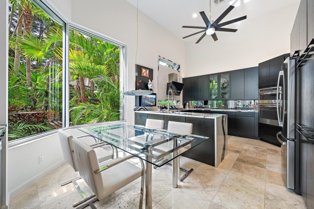 8080 Sandhill Court - Photo 10