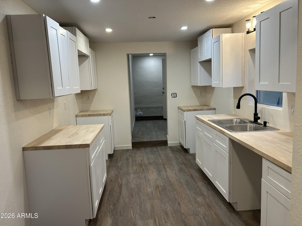 184 S Kent Street - Photo 0