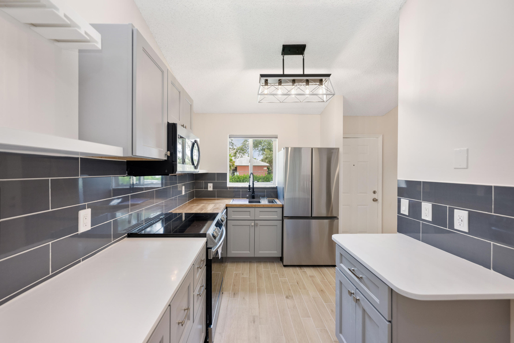 5214 Stacy Street - Photo 4