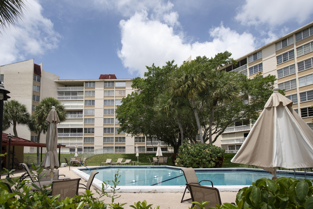 6911 Environ Boulevard - Photo 23