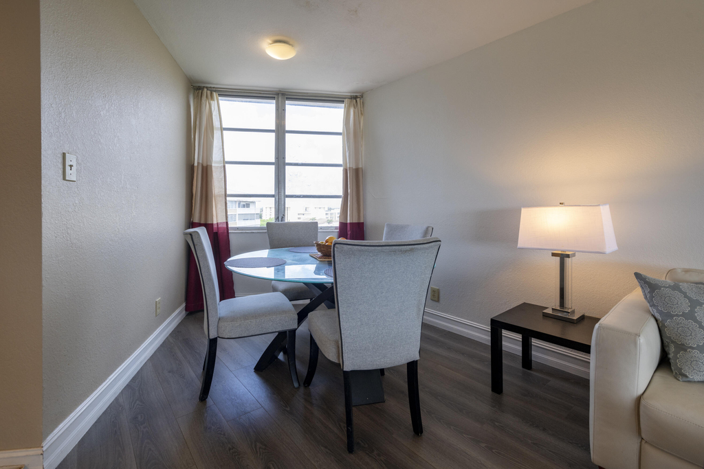 6911 Environ Boulevard - Photo 7