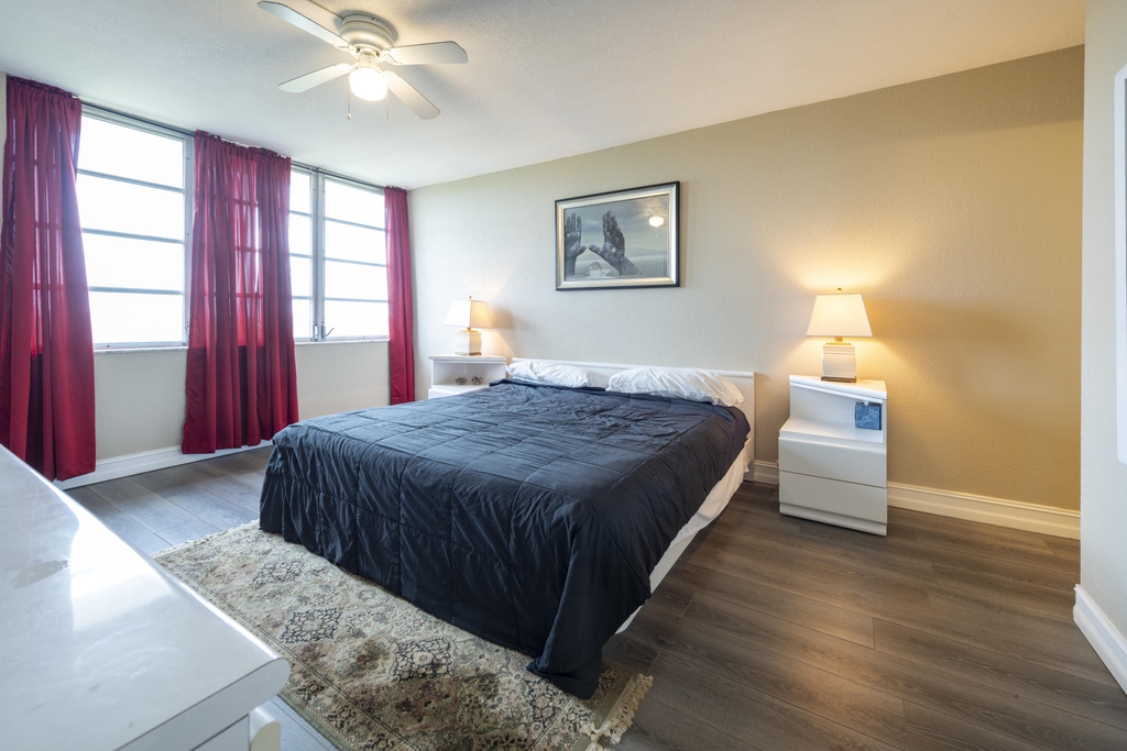 6911 Environ Boulevard - Photo 11