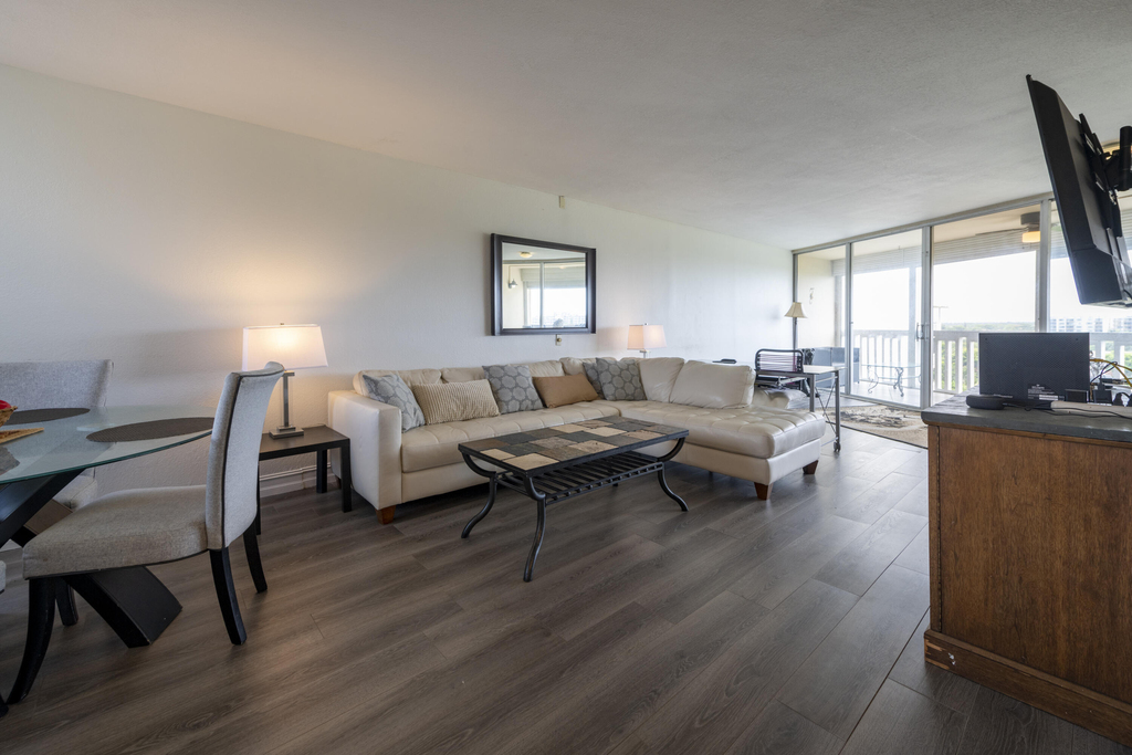 6911 Environ Boulevard - Photo 1