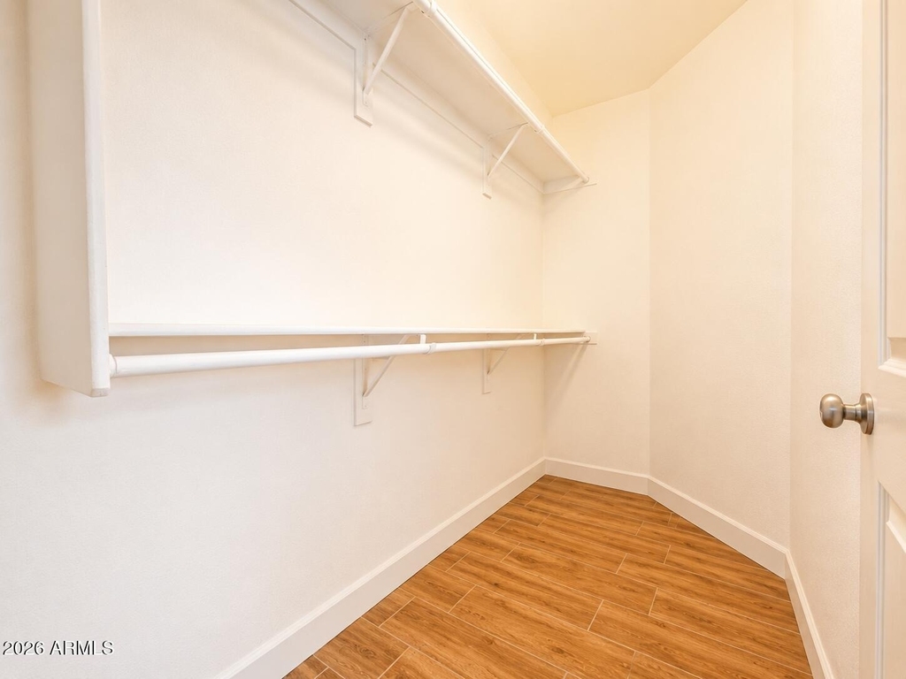 5256 W Pleasant Lane - Photo 9