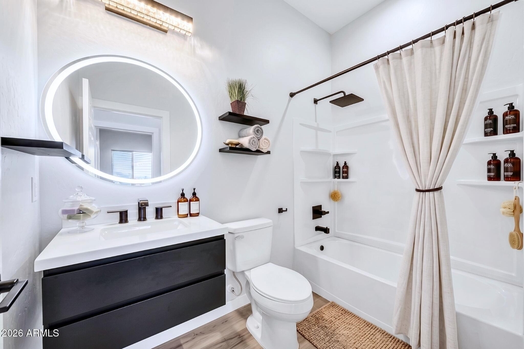 10153 W Wenden Drive - Photo 9