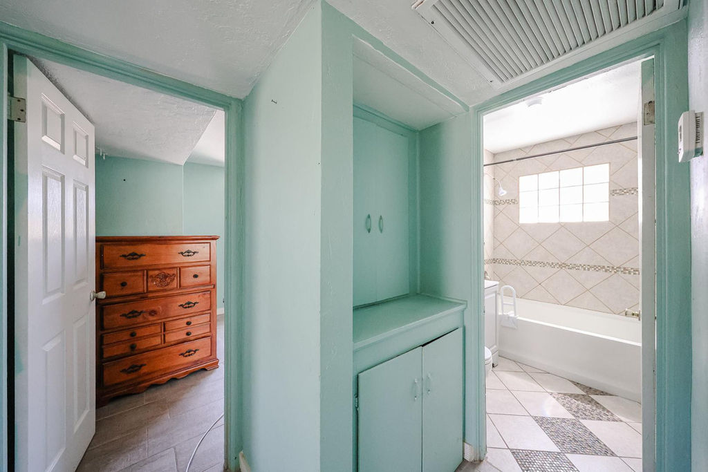 2217 E Harvard Street - Photo 19