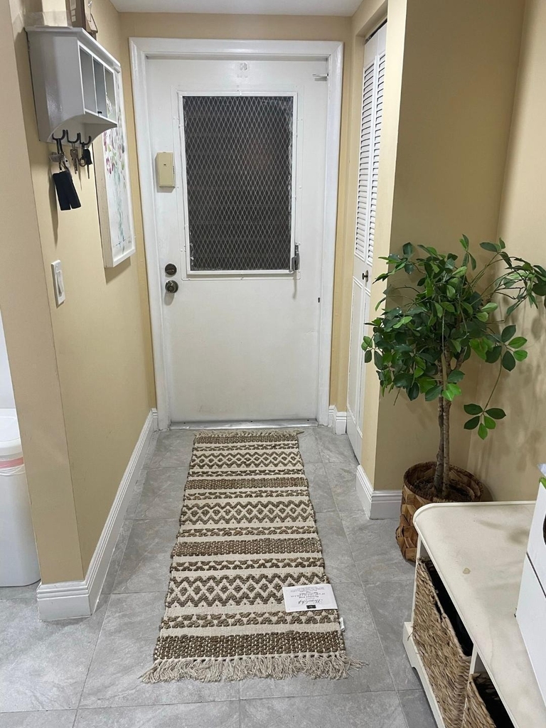 2828 Casita Way - Photo 8
