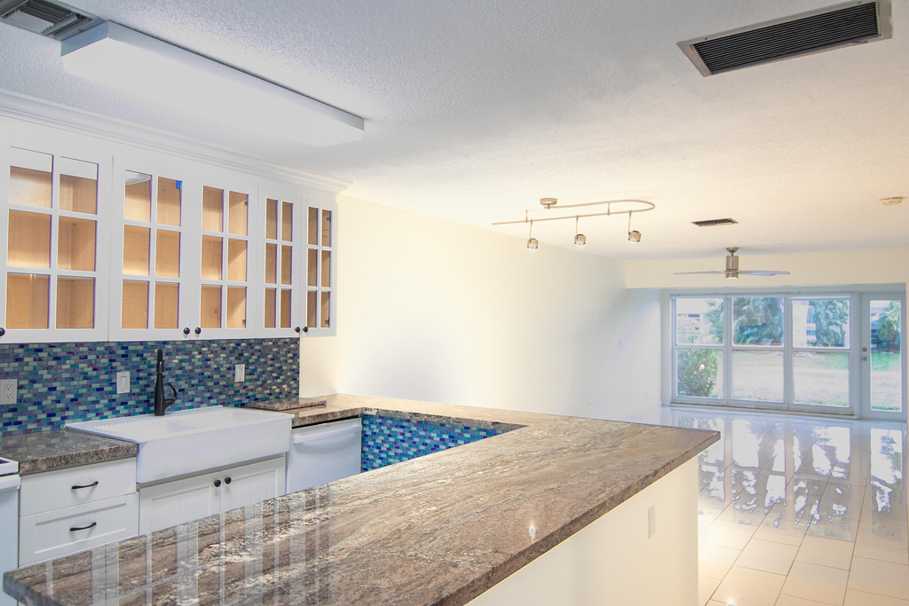 13741 Flora Place - Photo 2