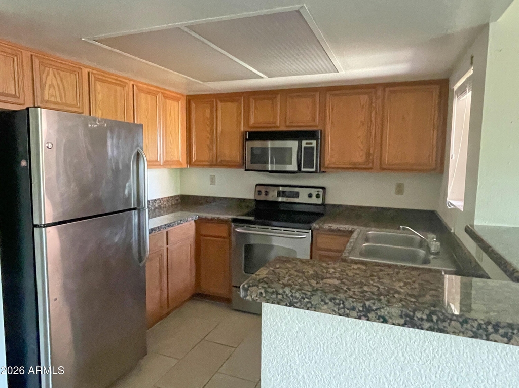 5757 W Eugie Avenue - Photo 6
