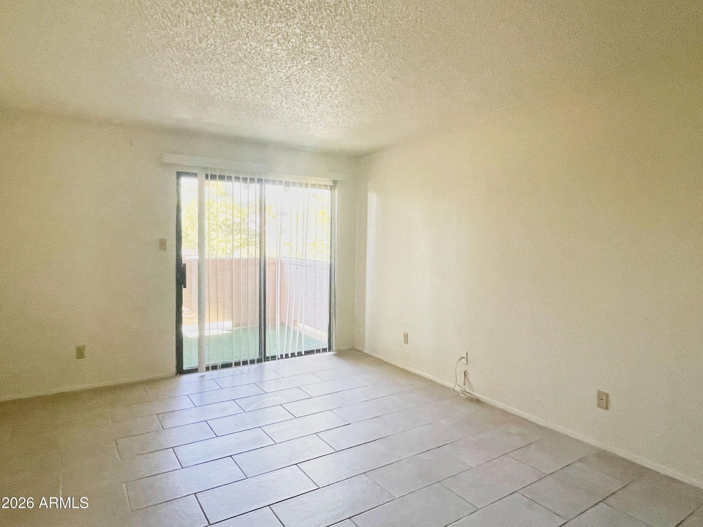 5757 W Eugie Avenue - Photo 4
